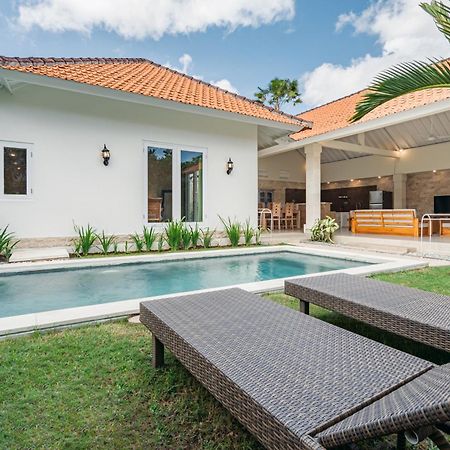 Green Garden Seminyak Villa Exterior foto